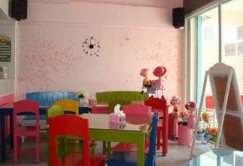 فندق Teeny House