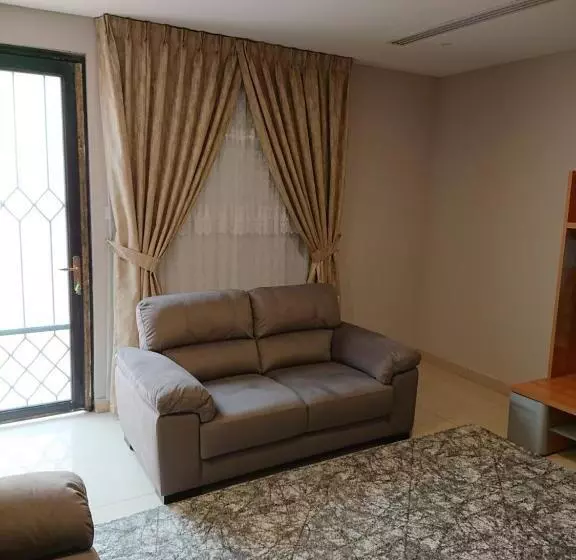 اجنحة النرجس الفندقية