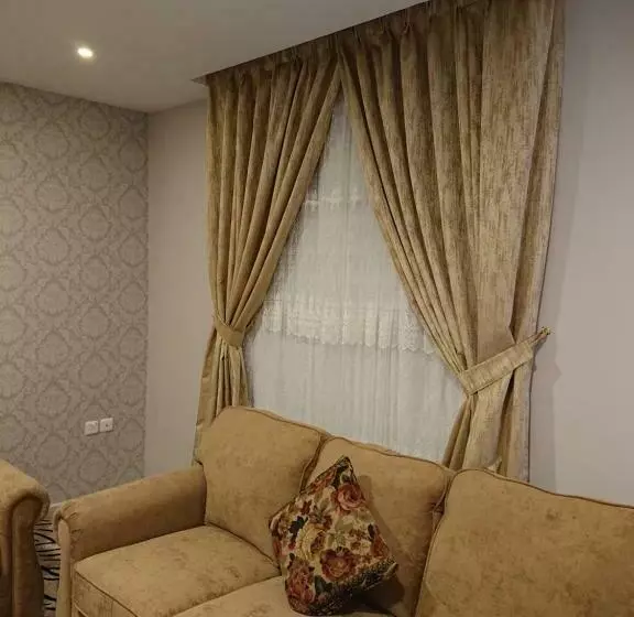 اجنحة النرجس الفندقية