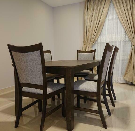 اجنحة النرجس الفندقية