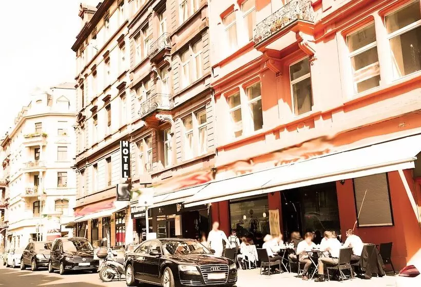 Main Hotel Frankfurt City