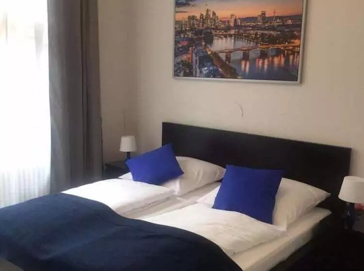 Main Hotel Frankfurt City