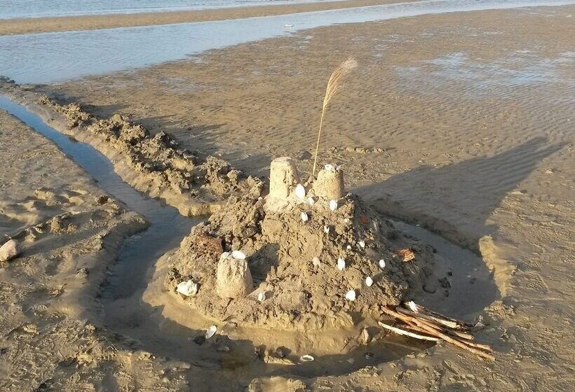 בית מלון כפרי Pension Am Burgwall