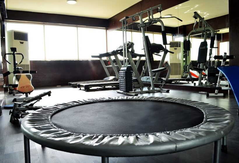 هتل President Suites