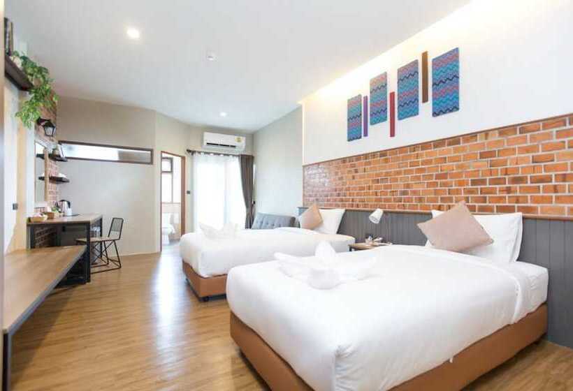 Отель The Old City Wall Inn