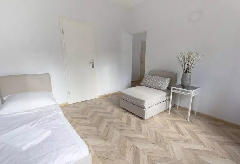 Hotelli Tm Suites
