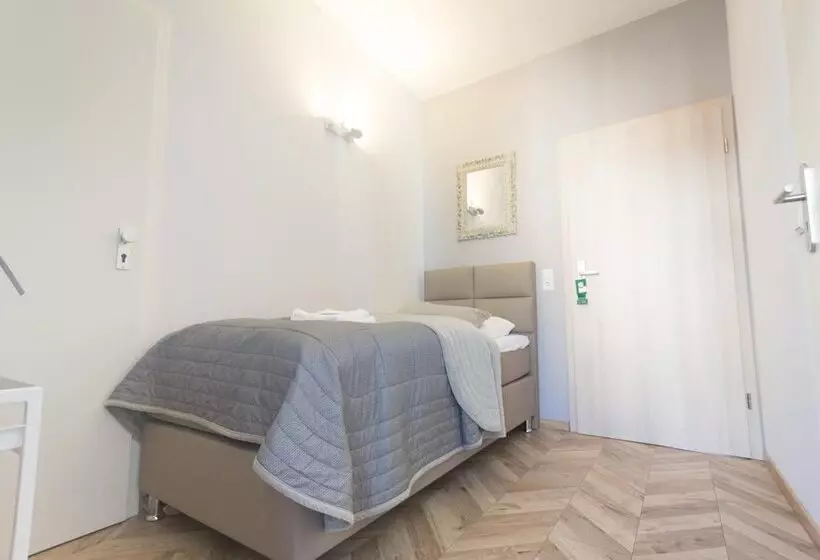 Hotelli Tm Suites