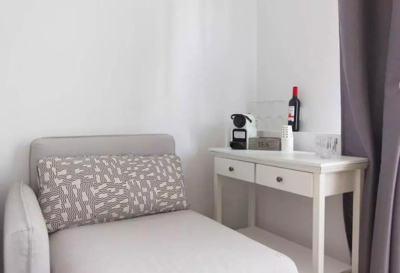 Hotelli Tm Suites