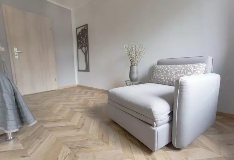 Hotelli Tm Suites