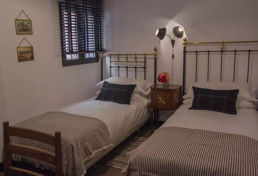 مسافرخانه Lanave