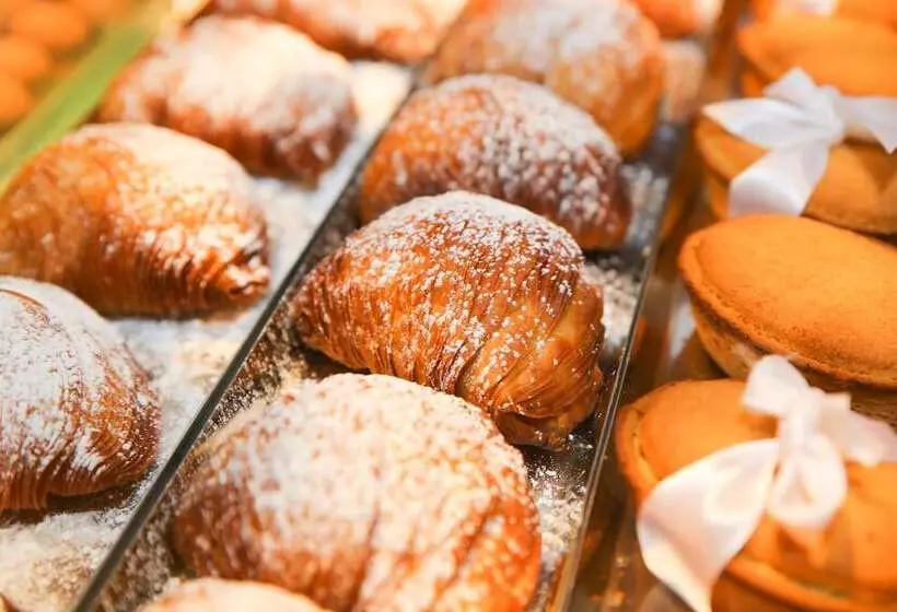 Hotelli Amalia Bakery Home