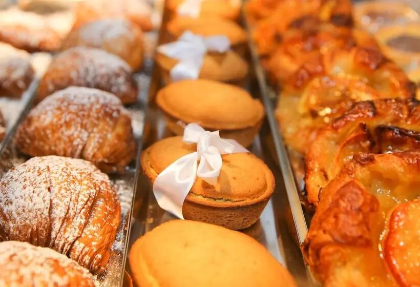 Hotelli Amalia Bakery Home