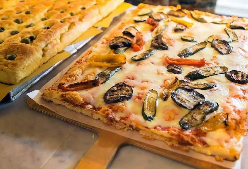 Hotelli Amalia Bakery Home