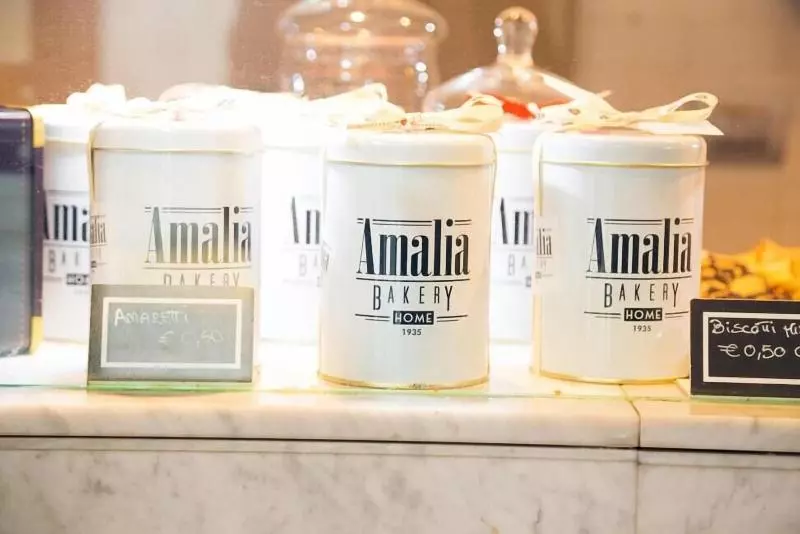 Hotelli Amalia Bakery Home