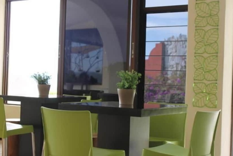 فندق Boutique Valverde Cumbres De La Escalon