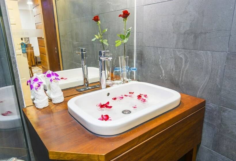 City Comfort  Hotel Royal Palace