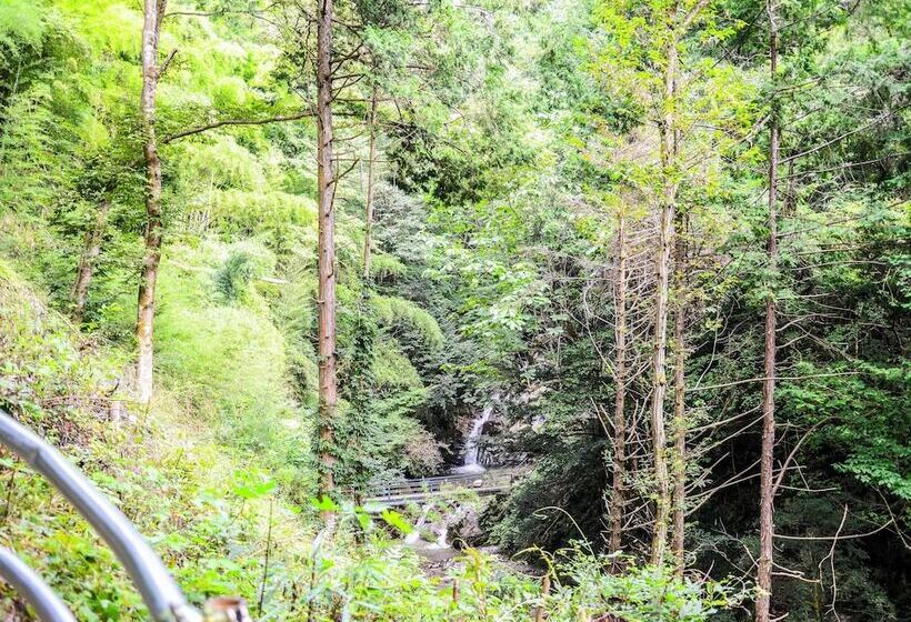 בית מלון כפרי Fudou Onsen Sawaya