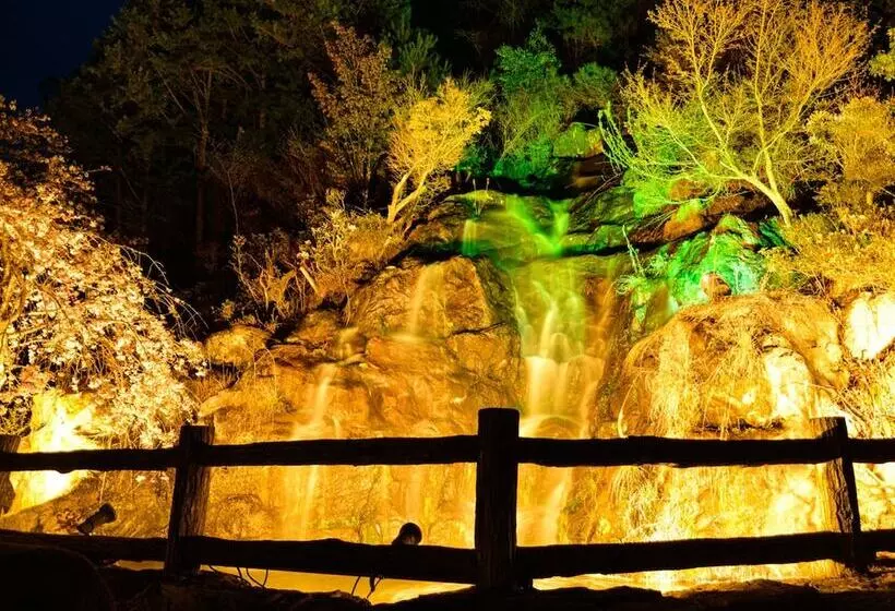 Hotelli Fudou Onsen Sawaya