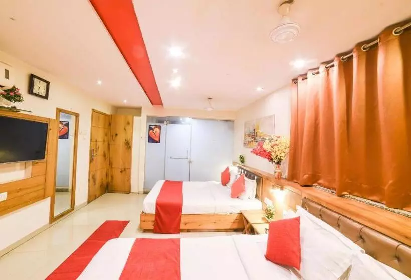 Hotelli Grandeur Near Mumbai International Airport