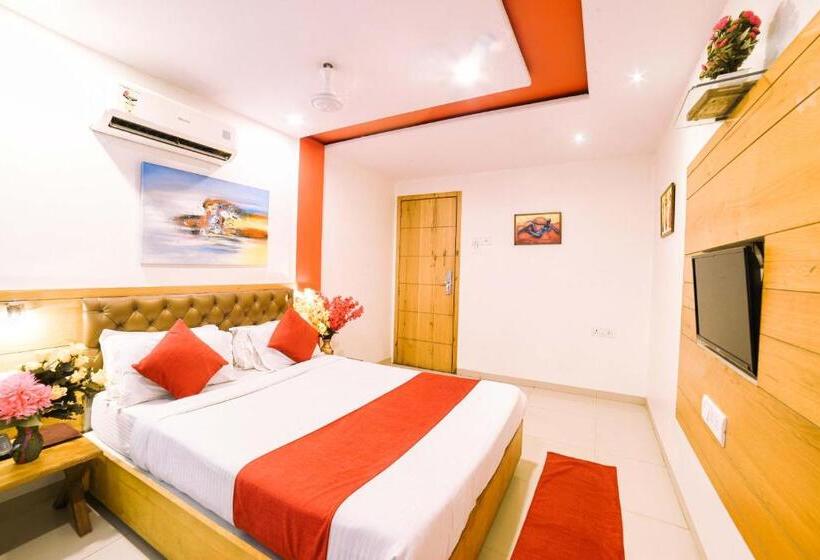 호텔 Grandeur Near Mumbai International Airport