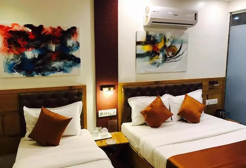 Hotelli Grandeur Near Mumbai International Airport