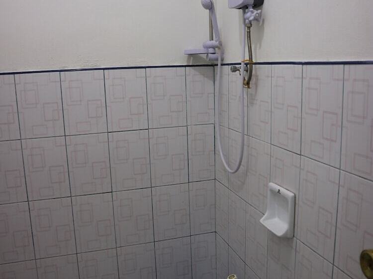 בית מלון כפרי Jamjen S Lodge