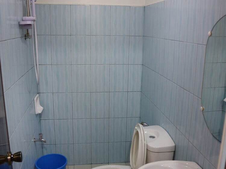 בית מלון כפרי Jamjen S Lodge