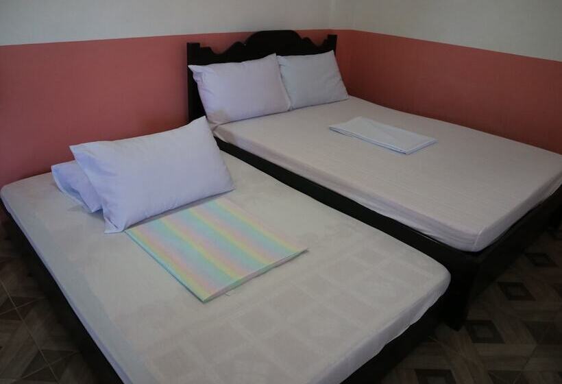 בית מלון כפרי Jamjen S Lodge