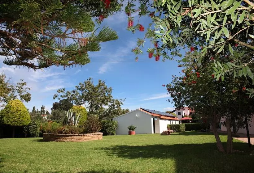 ホテル Oula Maisonettes