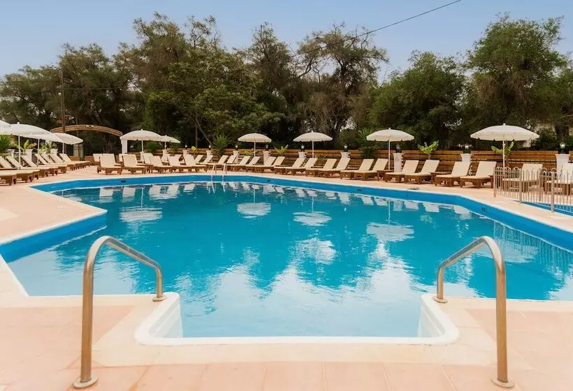 ホテル Oula Maisonettes