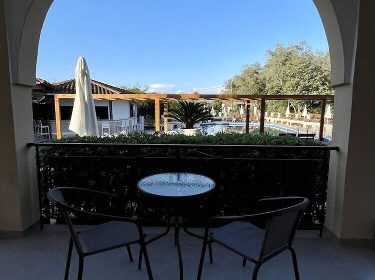 هتل Oula Maisonettes