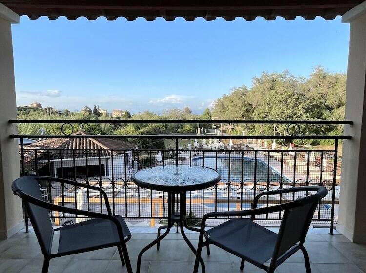 هتل Oula Maisonettes