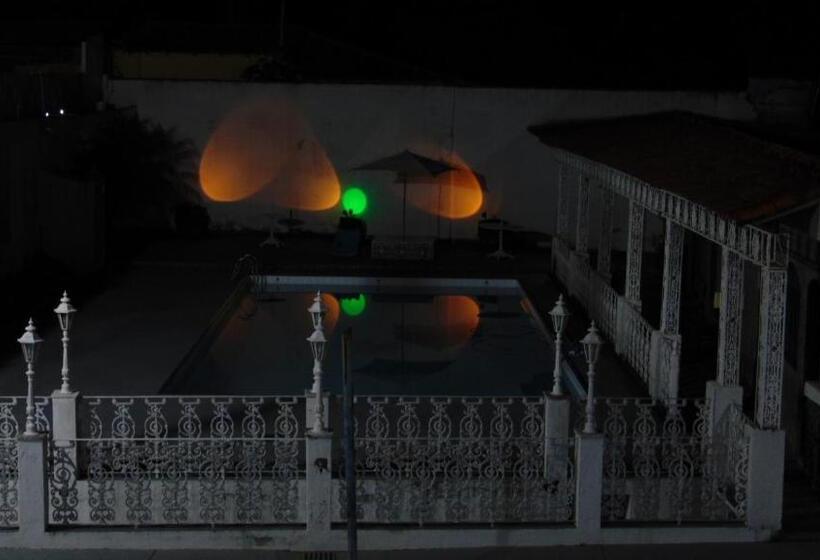 هتل Pousada Do Mendonça