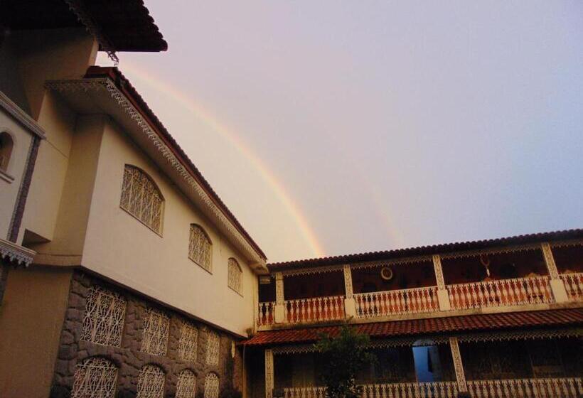 هتل Pousada Do Mendonça