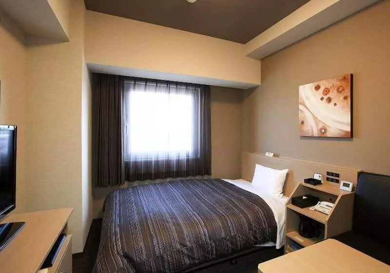 Hotelli Route Inn Takaoka Ekimae