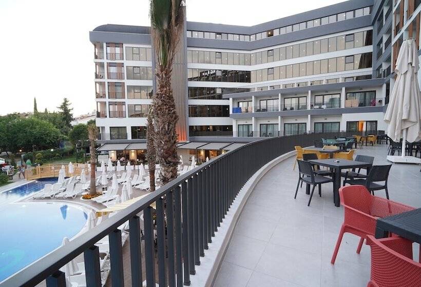 هتل The Raga Side Ultra All Inclusive