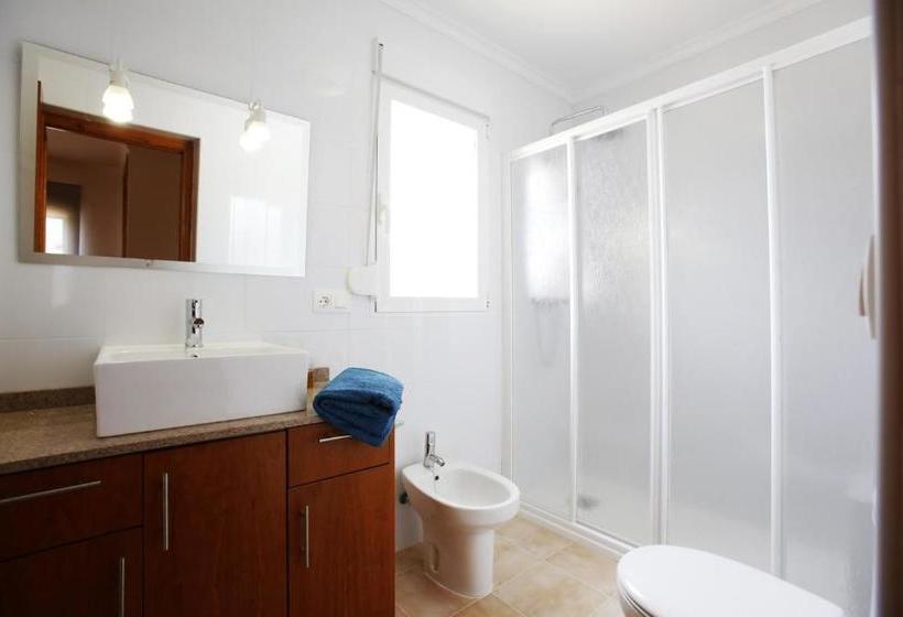 هتل Villa Estanyo