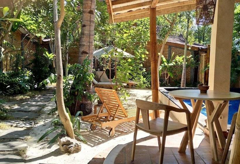 בית מלון כפרי Villas Light House   Eco Traditional Joglo