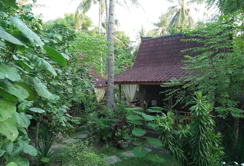 בית מלון כפרי Villas Light House   Eco Traditional Joglo