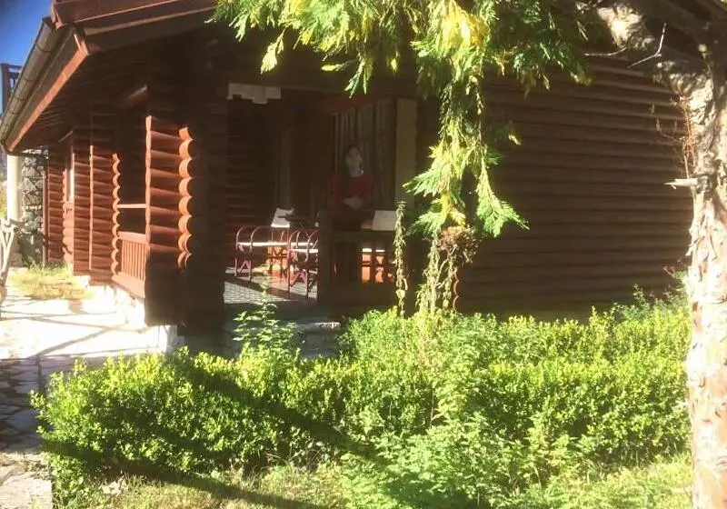 ホテル Xenios Chalets