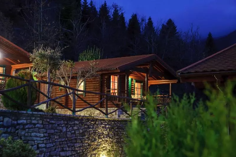 ホテル Xenios Chalets