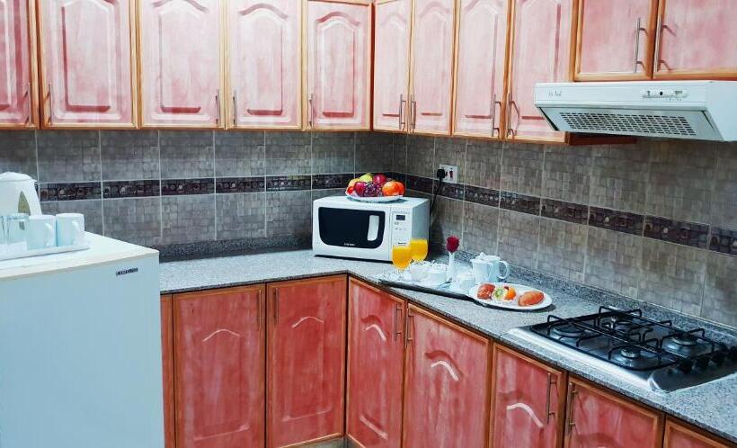 Al Murooj Hotel Apartments