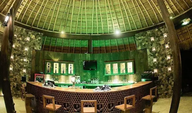 ホテル 98 Acres Resort & Spa