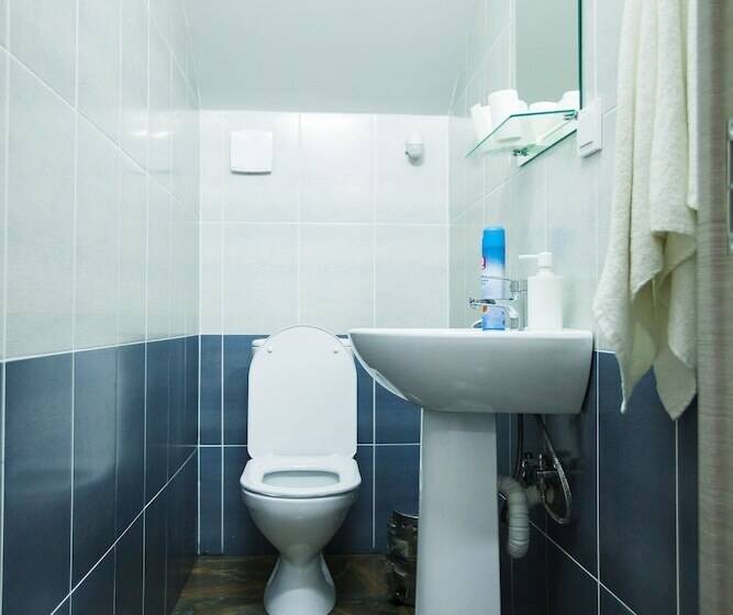 Buran Capsule Hotel   Hostel