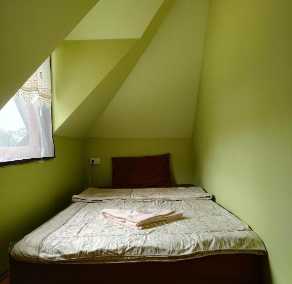 Отель Chilling Hill Guesthouse