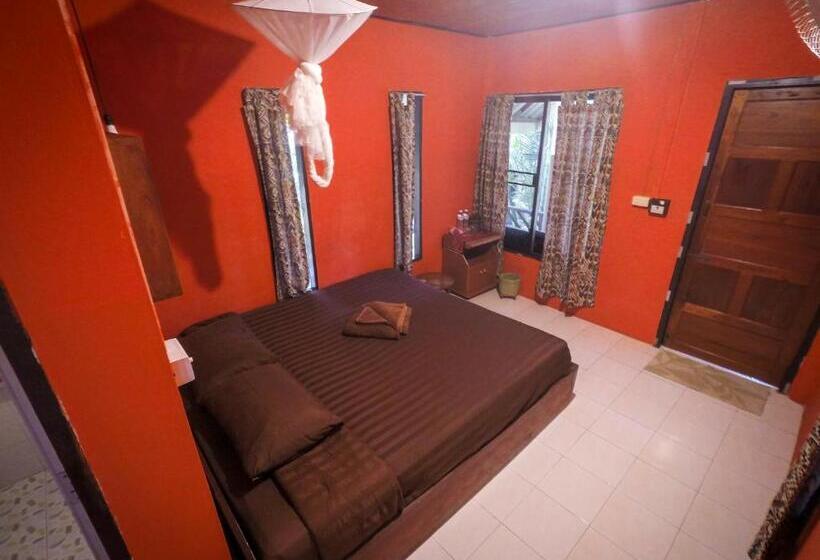 Отель Chilling Hill Guesthouse