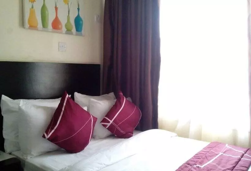 هتل De La Premiere Inn