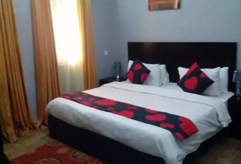هتل De La Premiere Inn