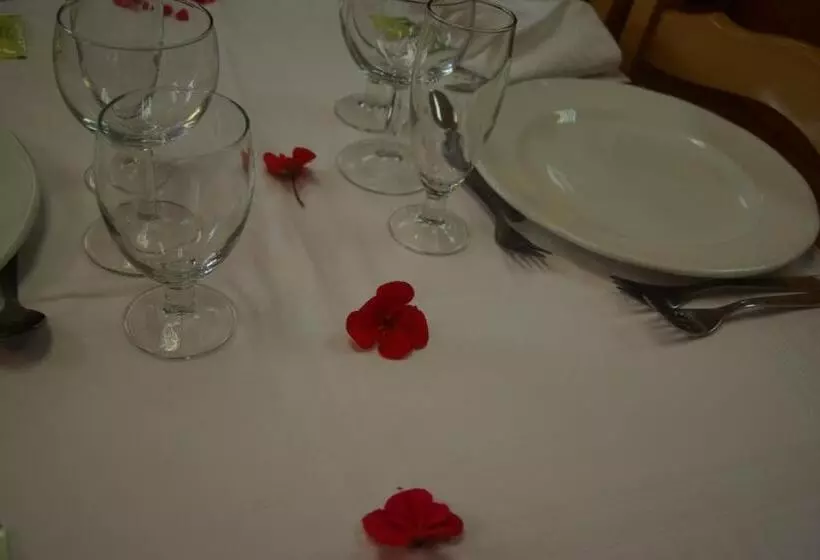 ホテル Hostal La Cabanya