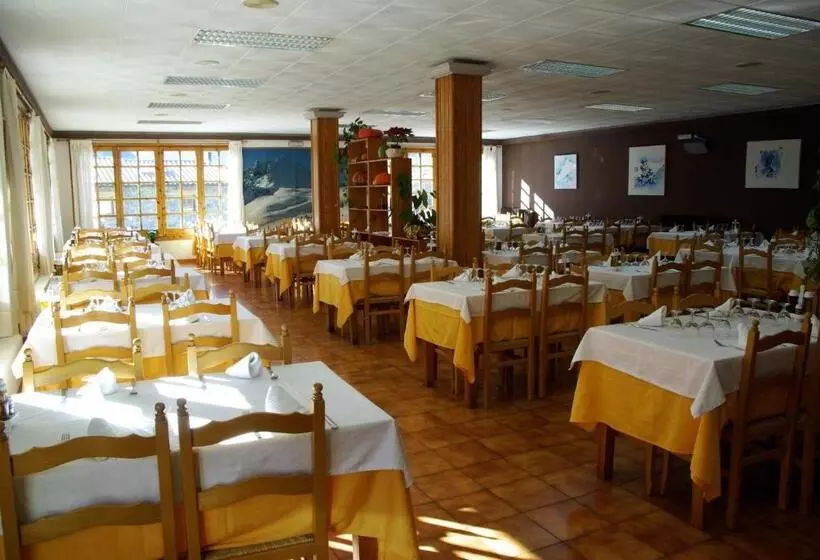 ホテル Hostal La Cabanya